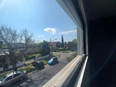 Casa en Venta en Jose Leon Suarez, USD 95.000