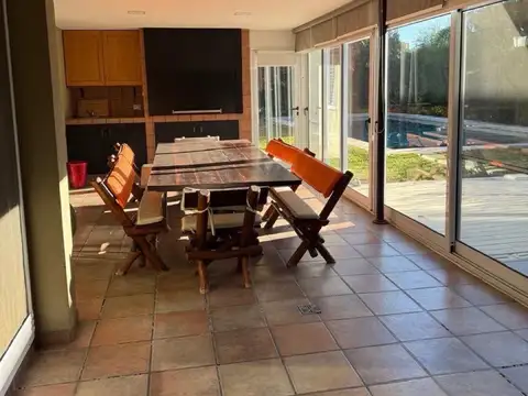Casa en Canning (E. Echeverria)