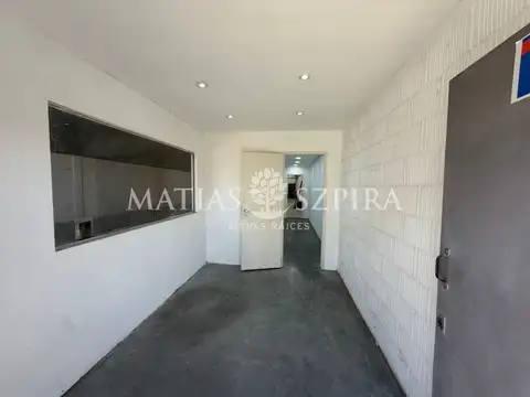 Galpon en Alquiler 30  mts Fondo