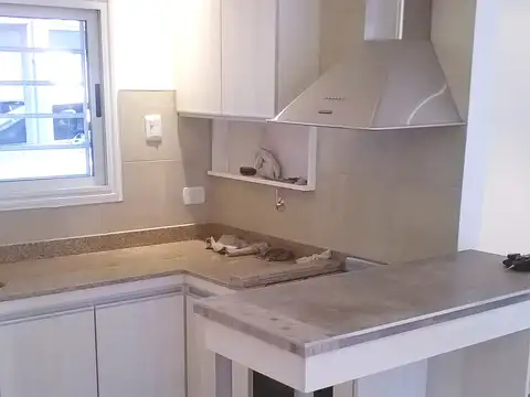 Depto Tipo Casa en Venta de 3 ambientes
