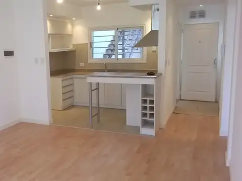 Depto Tipo Casa en Venta con 1 cocheras