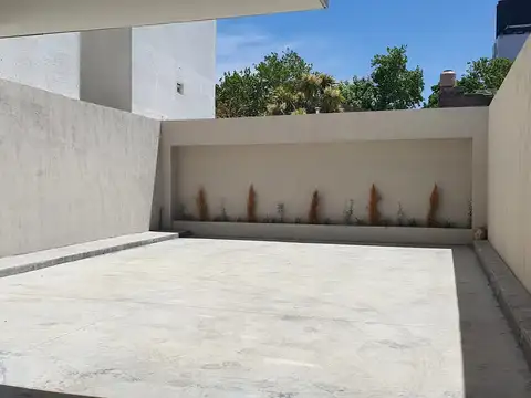 Oficina 2 ambientes con 1 baño