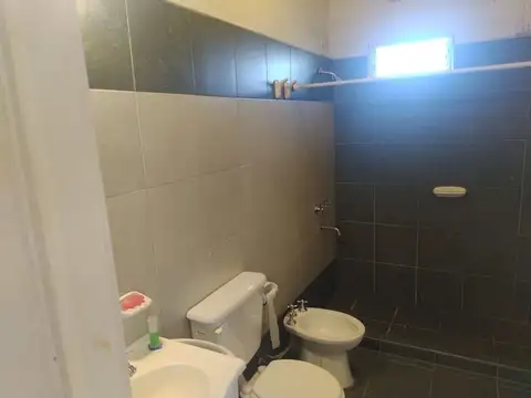 Casa en Alquiler con 1 cochera