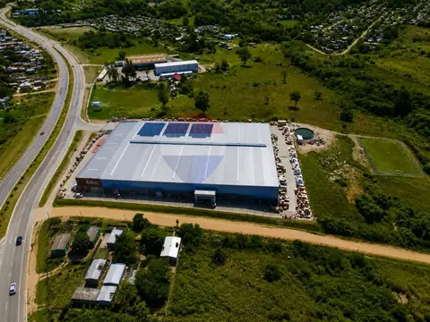 VENTA EXCELENTE PREDIO SOBRE RUTA 8 DE 3 HÁS