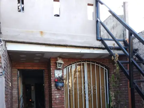 VENTA CASA  + DPTO  A  2 CUADRAS DE AV. O'higgins 