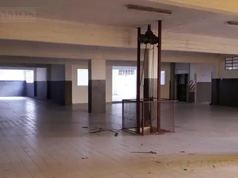 Galpon en Venta en Villa Ballester, USD 680.000