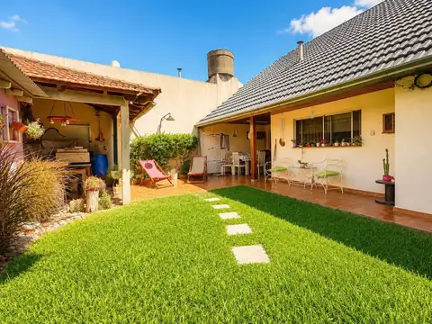 Casa en Venta en Lanus Oeste, USD 180.000