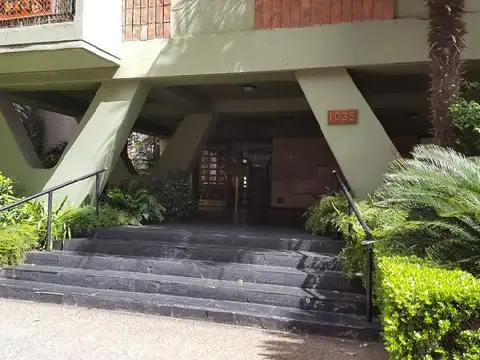 2 AMB piso alto centro de Acassuso