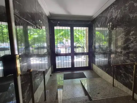 Arenales 2200, Piso 0