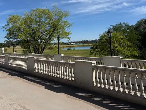 AV. BESTCHET BARRIO SANTA INES COMARCAS DE LUJAN