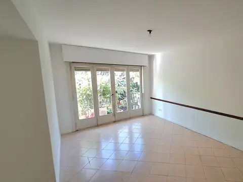 Avenida Avellaneda 300, Piso 2