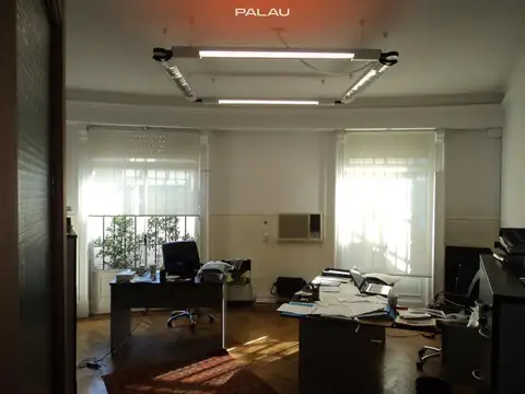 Oficina en Edificio Bencich