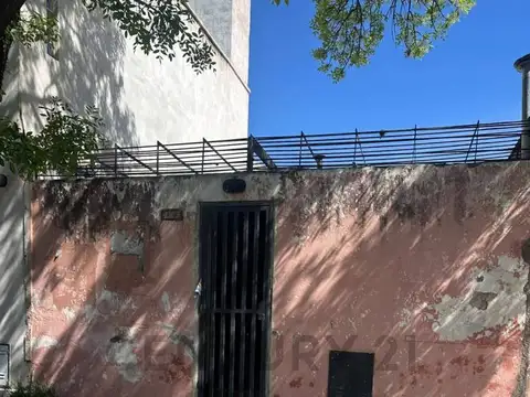 CASA A RECICLAR EN OPORTUNIDAD