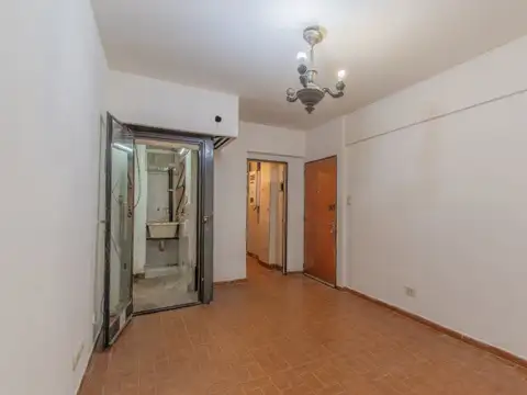 VENTA DEPARTAMENTO DOS AMBIENTES. VILLA CRESPO. PATIO. APTO CREDITO