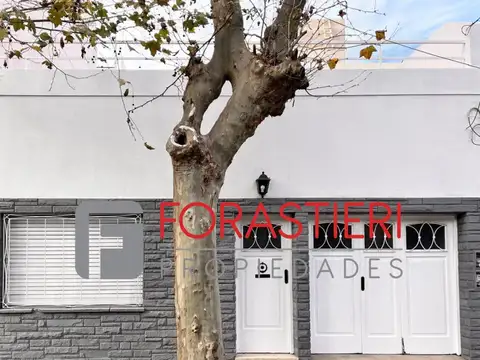 CASA 4 AMBIENTES EN EXCELENTE UBICACION