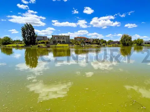 Terreno en Venta de 834,0 m2