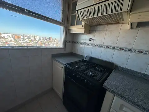Alquiler de amplio dos ambientes en Wilde Centro