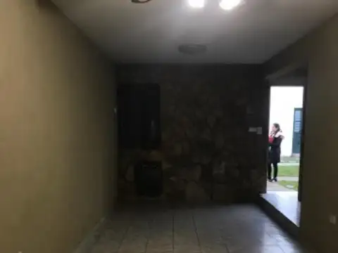 Casa en Alquiler en La Plata, $ 600.000