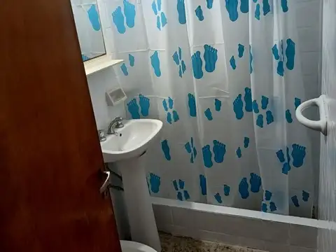 Depto Tipo Casa 2 ambientes con 1 baño
