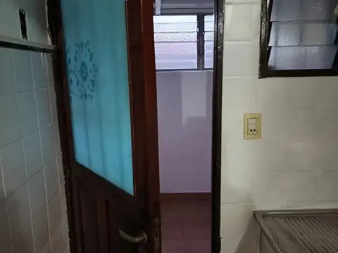 Depto Tipo Casa en Venta en Castelar, USD 49.000