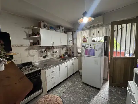 Araujo 3500, Piso 0