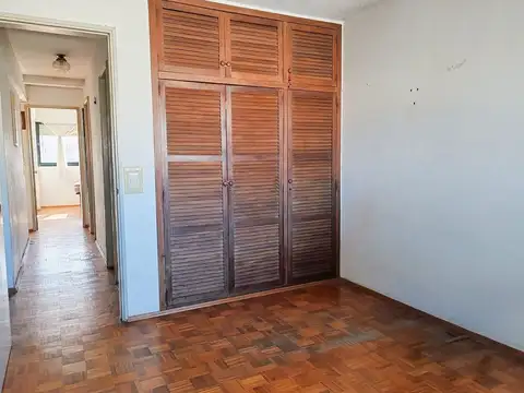 Departamento 5 ambientes con 2 baños