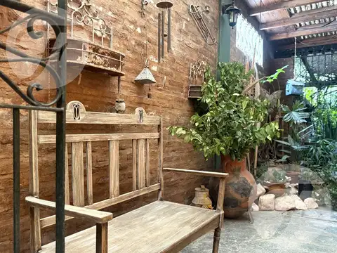 Casa 4 ambientes con 1 baño