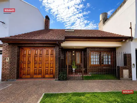 Casa 4 ambientes con 1 baño