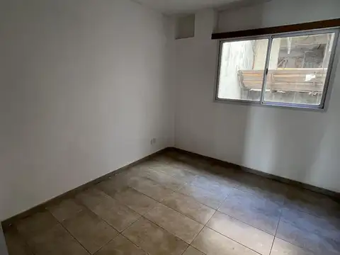 Departamento 4 ambientes con 1 baño