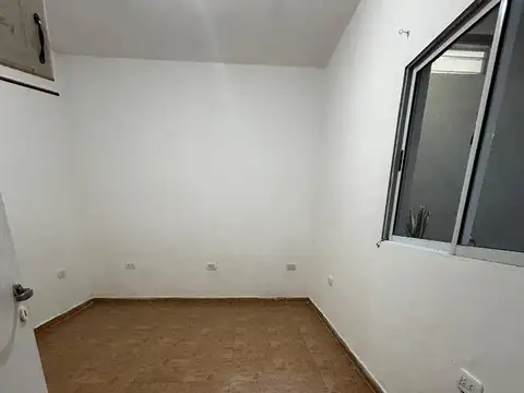 Depto Tipo Casa en Alquiler de 4 dormitorios