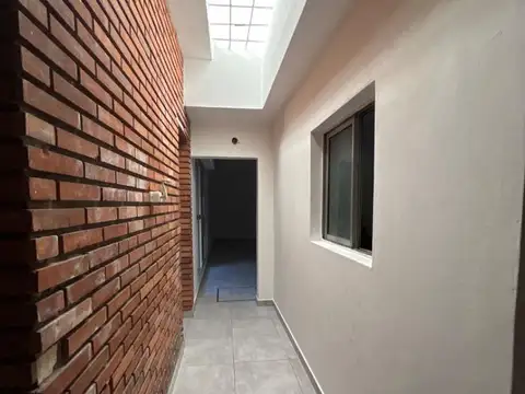 Depto Tipo Casa en Alquiler de 5 ambientes