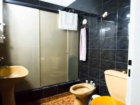 Depto Tipo Casa 4 ambientes con 2 baños