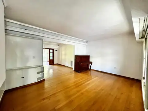 Casa en Alquiler de 4 dormitorios
