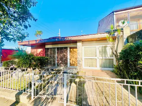 Venta Casa 4 Ambientes en Haedo