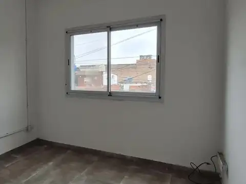 Departamento en Alquiler en Caseros, $ 400.000
