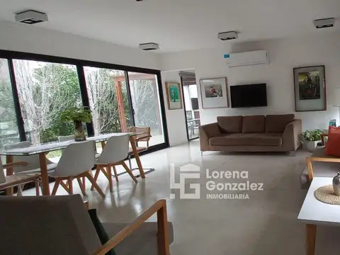 Casa en Alquiler Temporal con 1 cochera