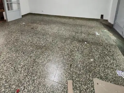 Casa en Alquiler con 1 cochera