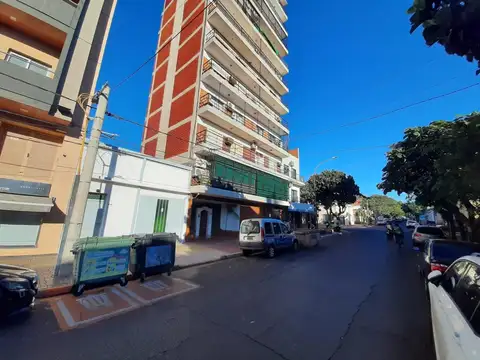 Casa 2 ambientes con 1 baño