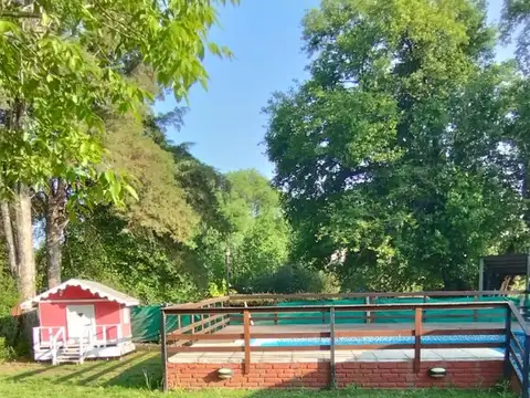 Casa 4 ambientes con 2 baños