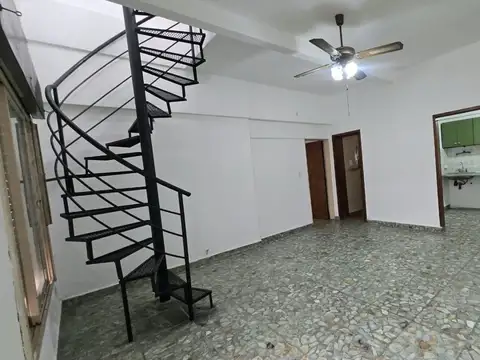 Venta PH 2 AMBIENTES CON TERRAZA PROPIA, PBaja. SIN EXPENSAS. VILLA LYNCH