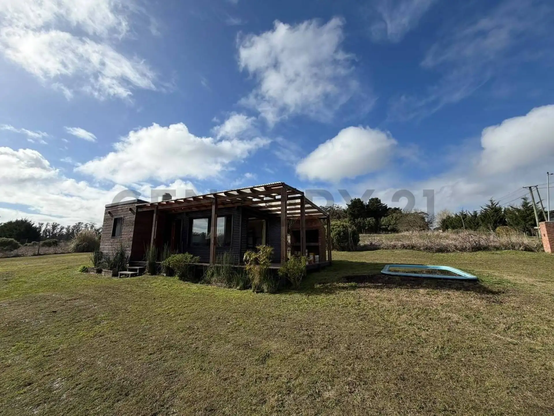 CASA QUINTA 3 AMBIENTES A ESTRENAR CON PILETA – SIERRA DE LOS PADRES