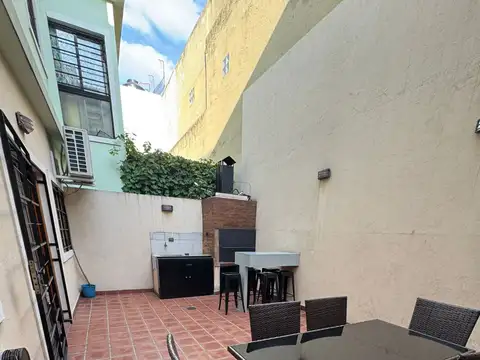 PH 5 Amb. C/fte - Patio - Terraza - IMPECABLE 