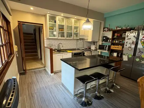 Depto Tipo Casa en Venta de 5 ambientes