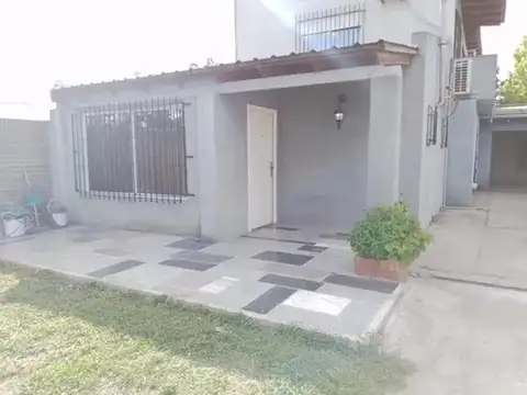 oportunidad amplia casa en venta en Los Hornos