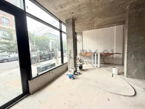 5 entre 43 y 44 , Piso 0