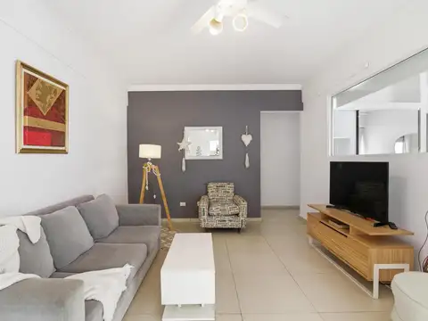 Venta Departamento 3 ambientes reciclado en V. Urquiza/Belgrano/Coghlan