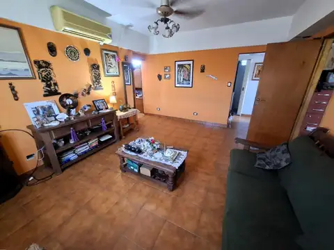Casa 6 ambientes con 4 baños