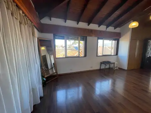 Depto Tipo Casa en Alquiler de Monoambiente