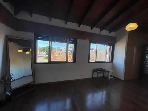 Depto Tipo Casa en Alquiler en San Andres, $ 420.000