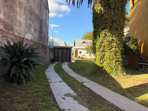 VENTA CASA 4 AMB LOTE 10X50 LONGCHAMPS